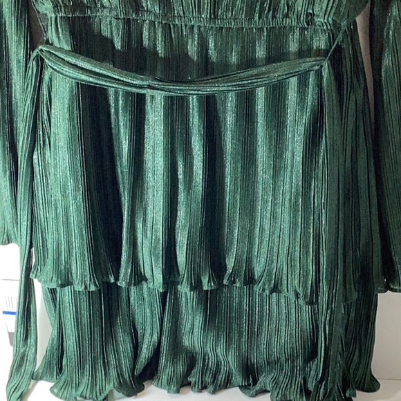 CITY STUDIOS
Juniors' Pleated Bell-sleeve Dress In Hunter Green - Picture 6 of 7